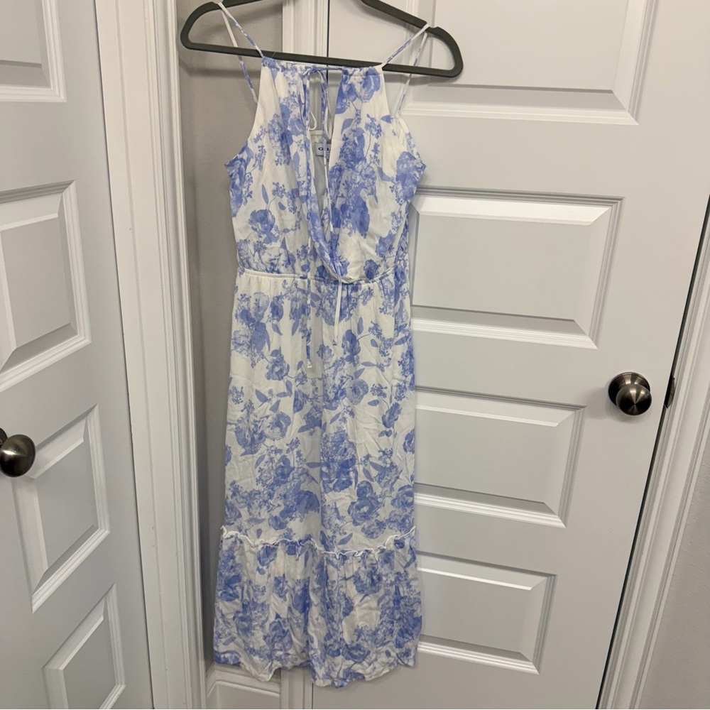 Gilli Blue and White Floral Dress